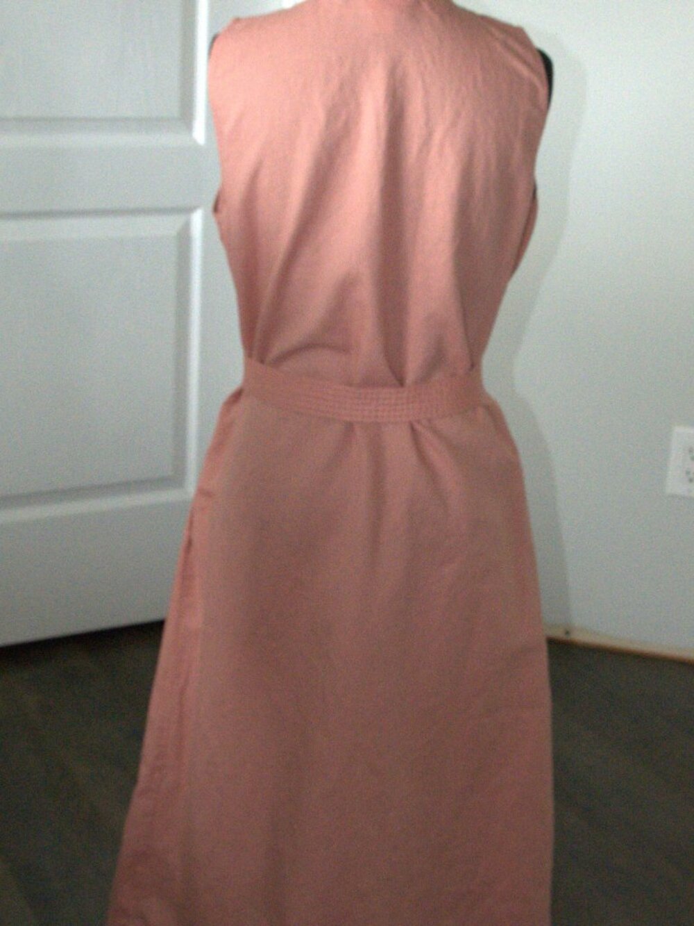 Liz Claiborne Button Down Midi Dress V-neckline and a tie waist size Large - Picture 2 of 7